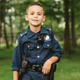 Imagen para el artículo titulado Un niño de 9 años lleva recaudados miles de dólares para equipar a los perros policía con chalecos antibalas